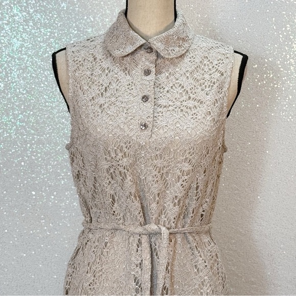Maggy London Crochet Lace Overlay Collard Sleeveless Dress size 8 beige - Picture 10 of 15